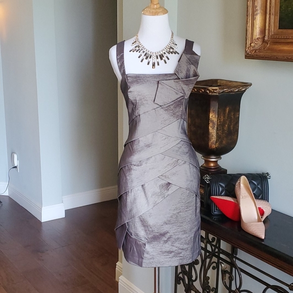 Cache Dresses & Skirts - Sophisticated Cache Cocktail Dress